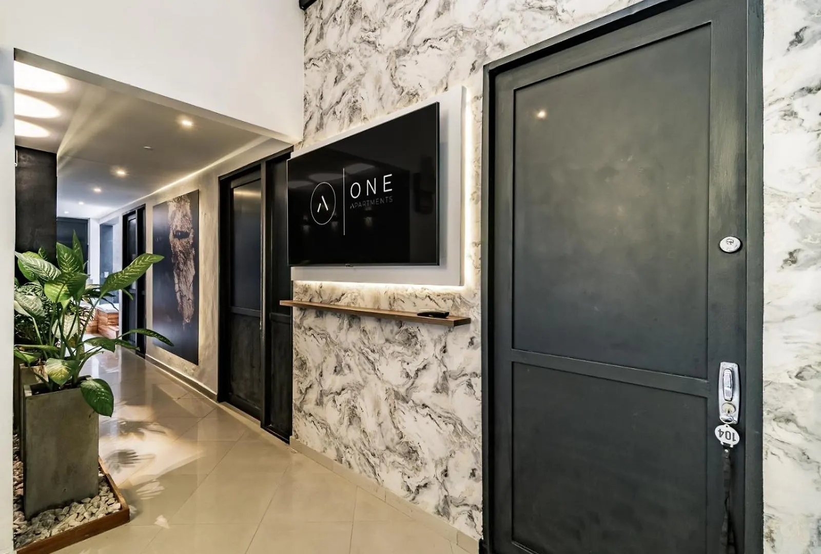One Apartments Lleras Medellin