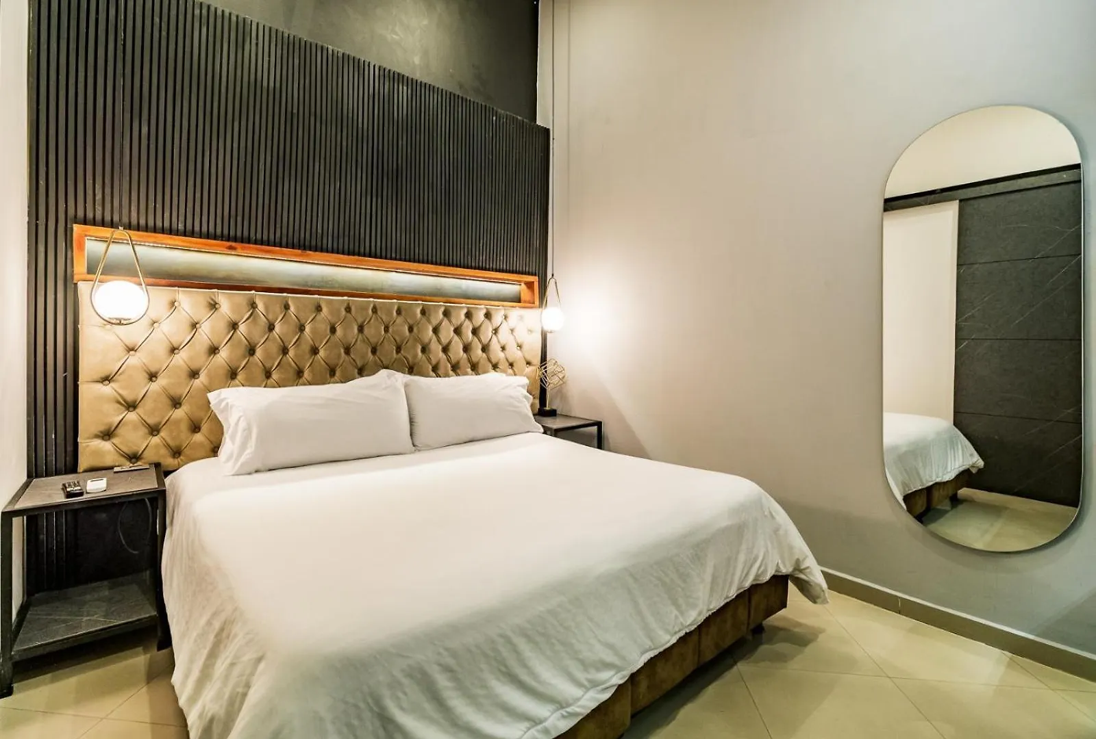 One Apartments Lleras Medellin