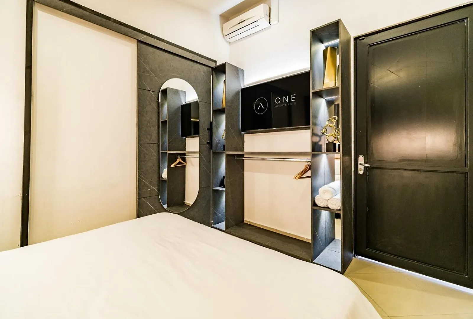 One Apartments Lleras Medellin 0*,
