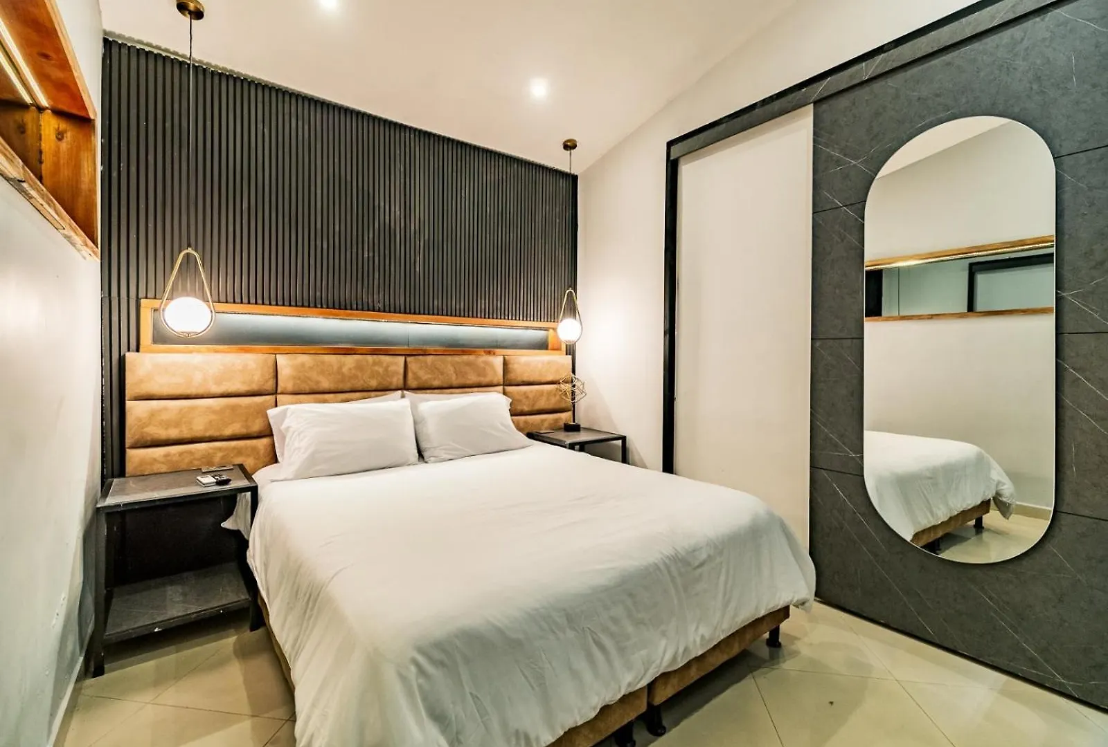 One Apartments Lleras Medellin