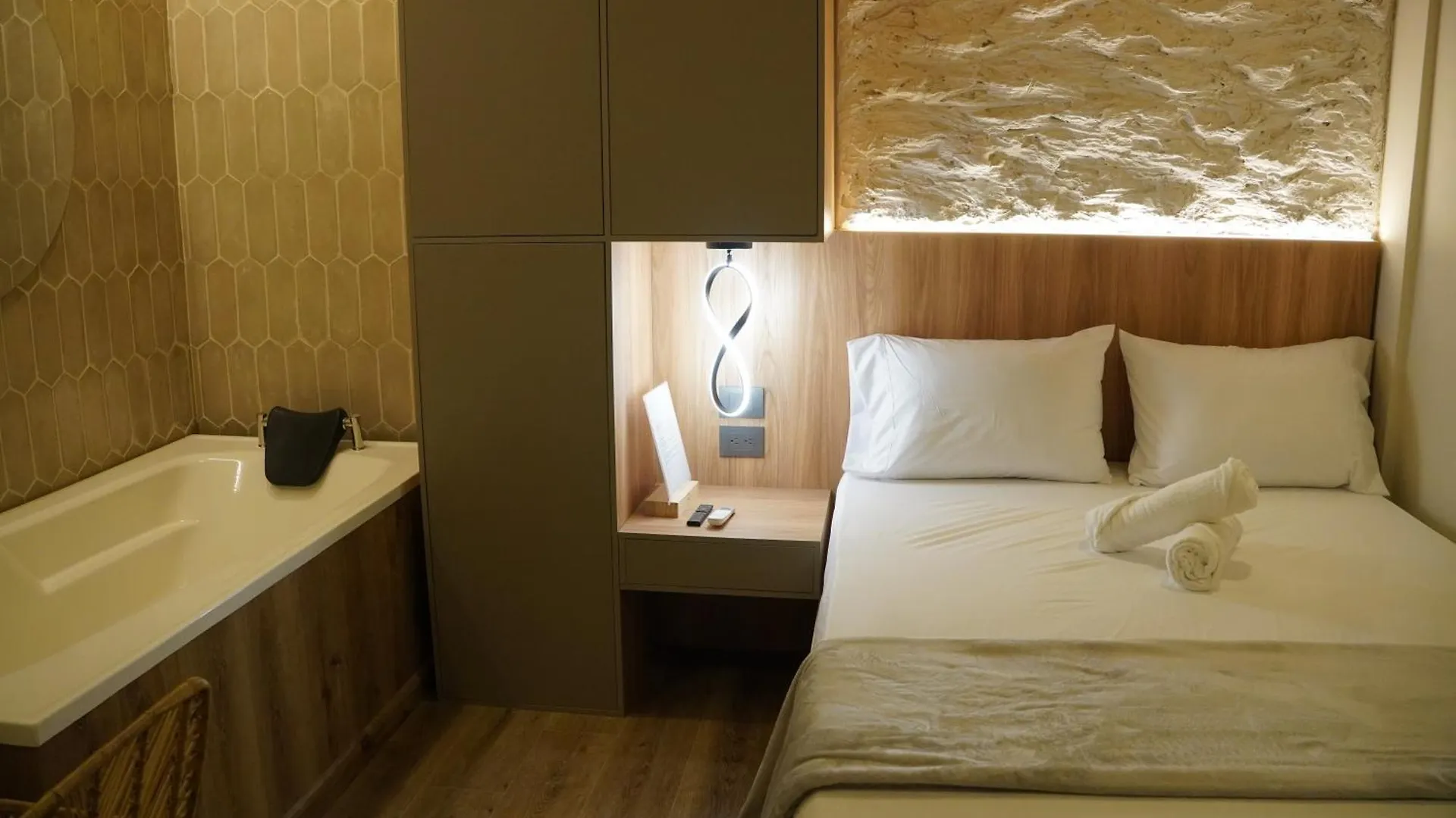 One Apartments Lleras Medellin