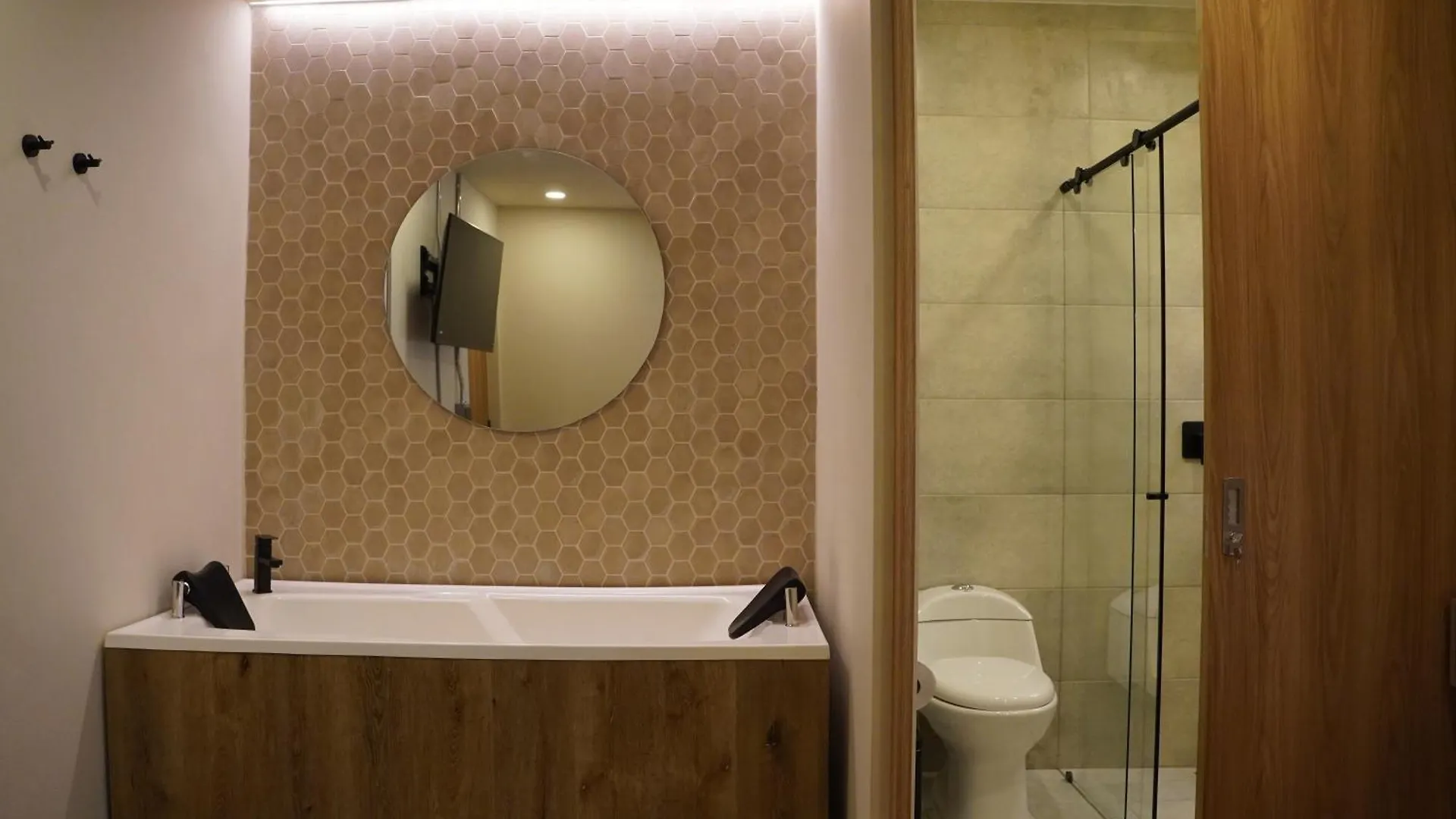 One Apartments Lleras Medellin