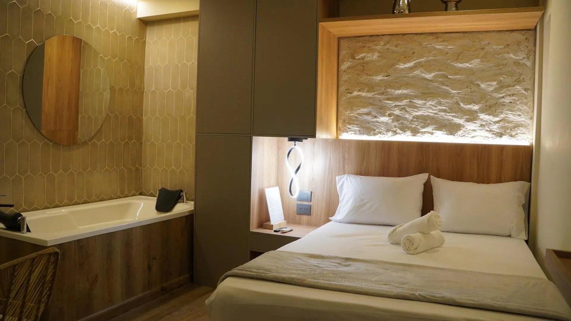 One Apartments Lleras Medellin