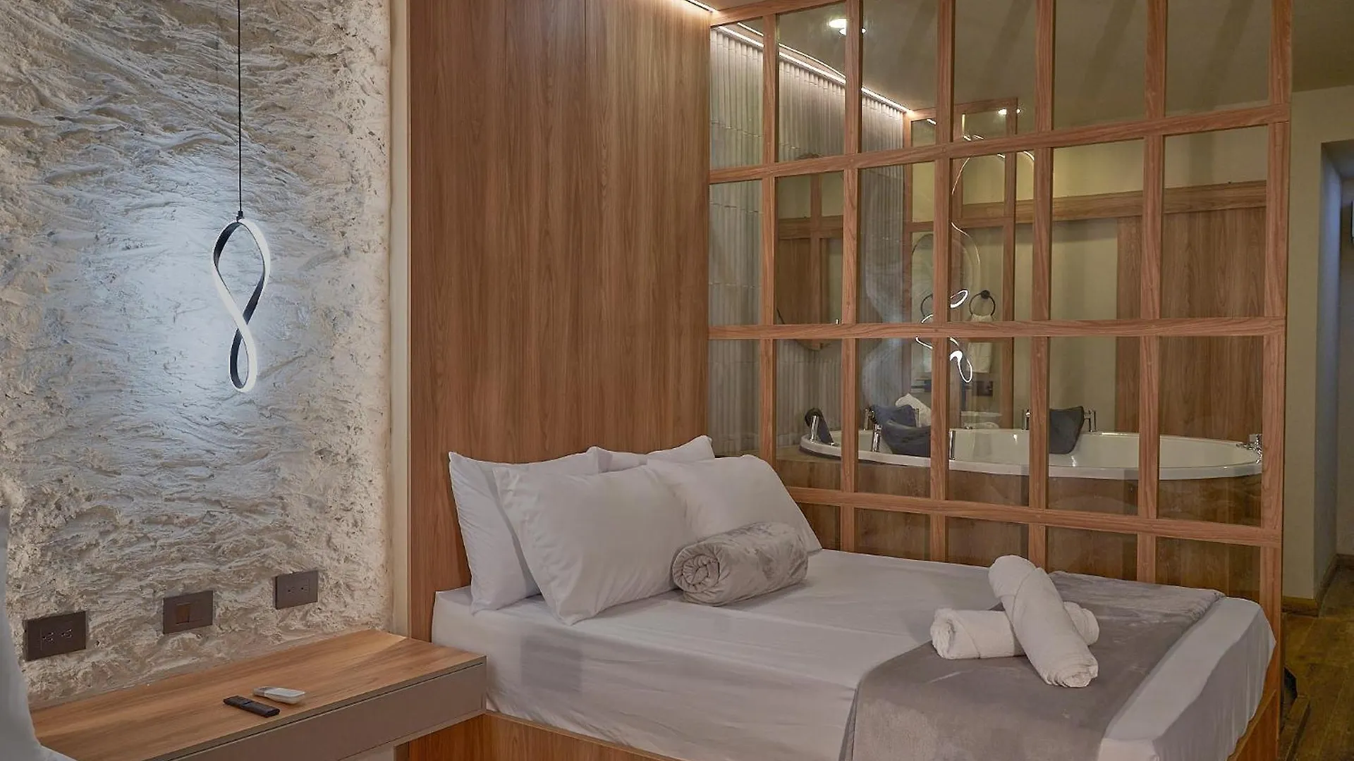 One Apartments Lleras Medellin
