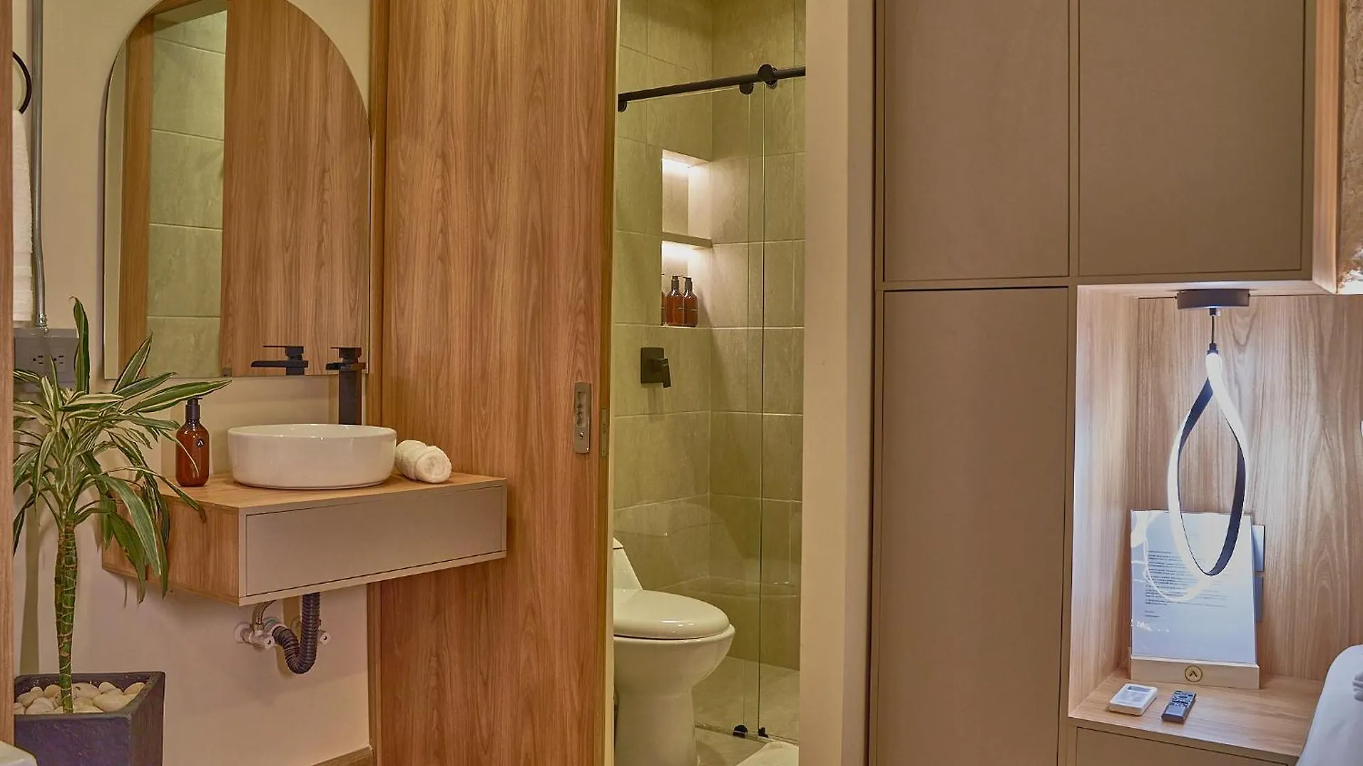 One Apartments Lleras Medellin