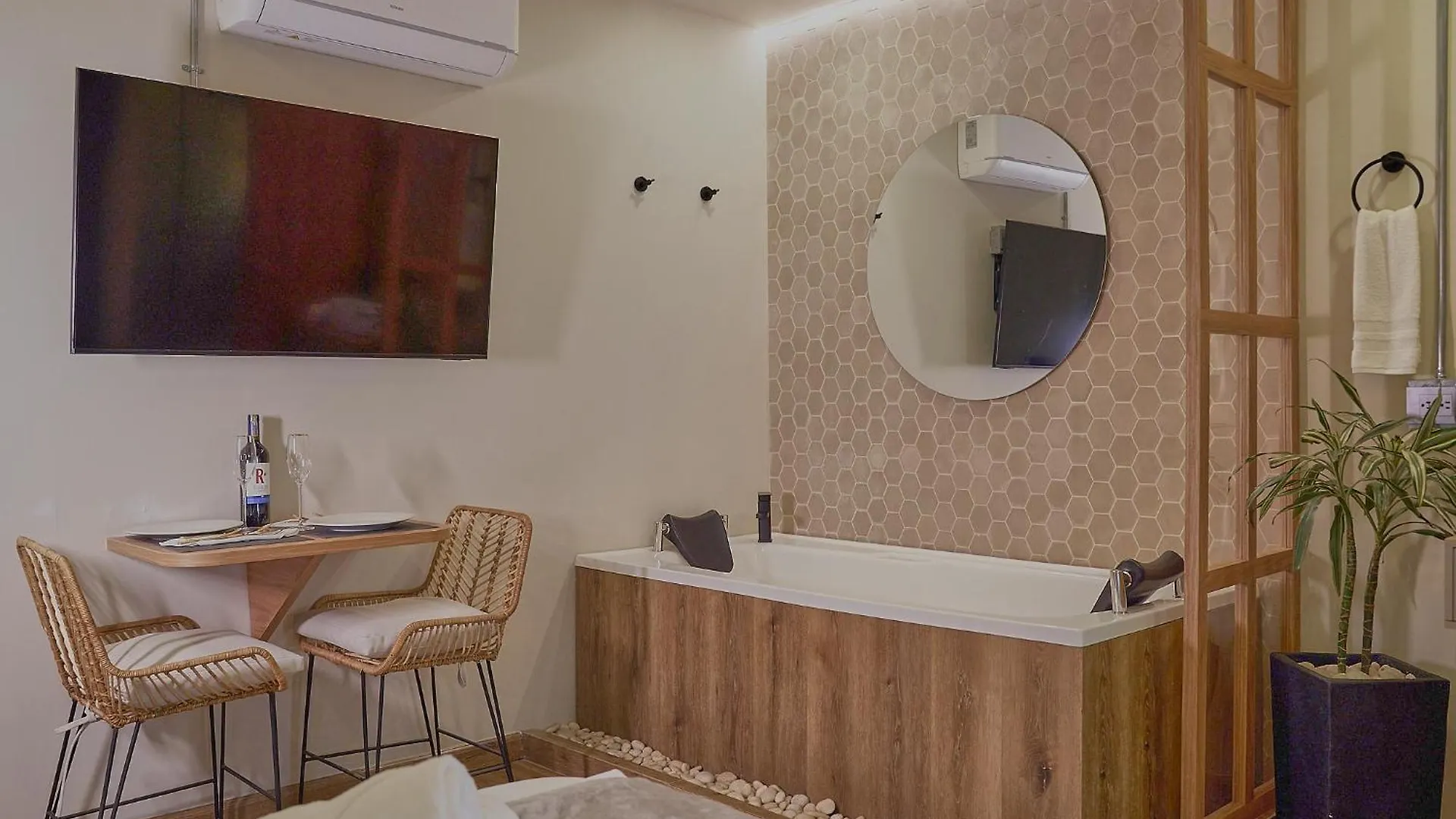 One Apartments Lleras Medellin