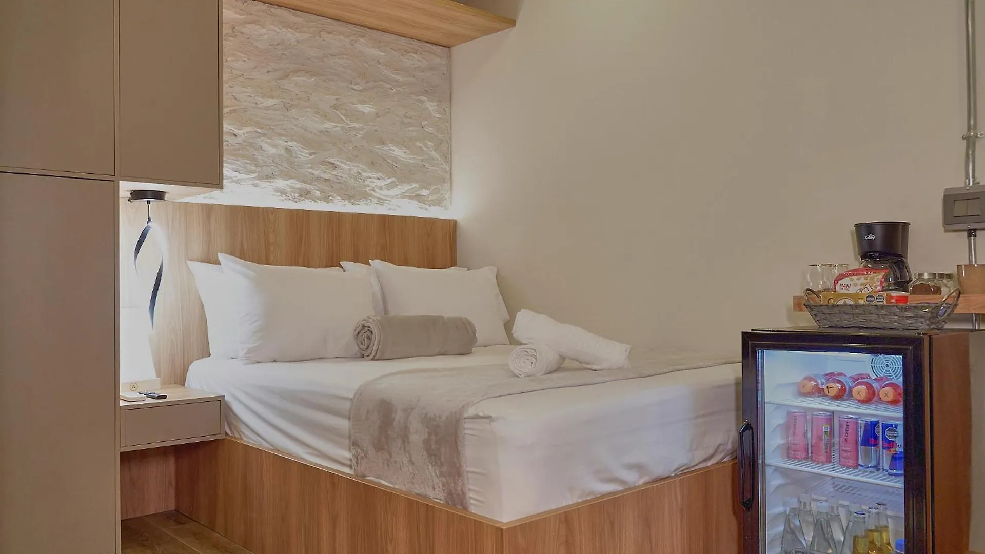 One Apartments Lleras Medellin